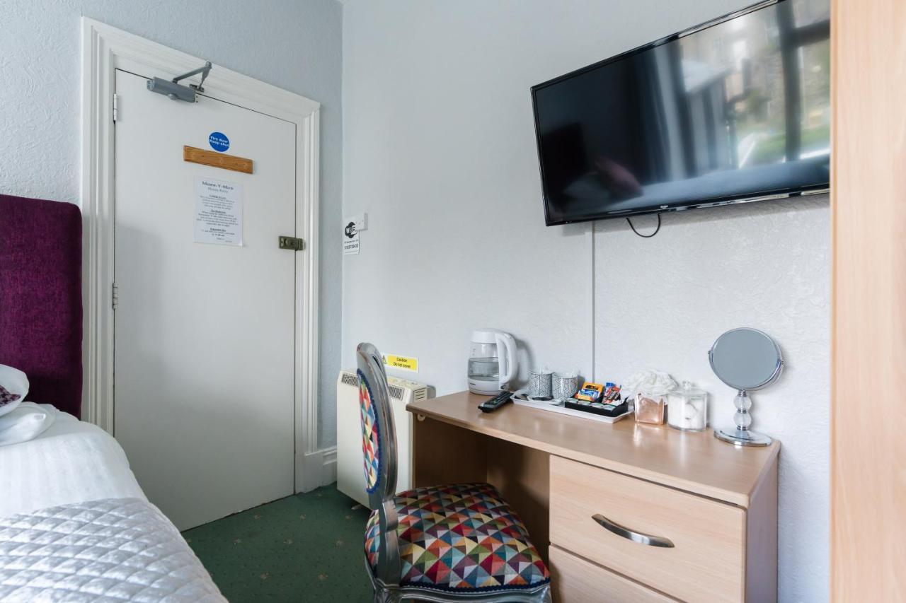 Rooms By Maes Y Mor Town Centre Aberystwyth Exterior photo